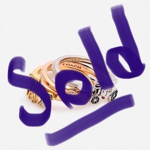 ***SOLD SOLD SOLD***Tricolor Coach 3 ring set